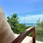 Oceana Luxury Apartment Walk To Beach And Day Club