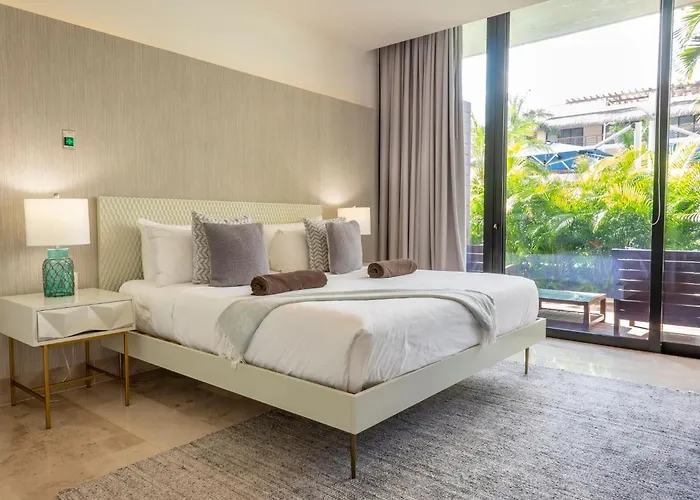 Oceana Luxury Apartment Walk To Beach And Day Club