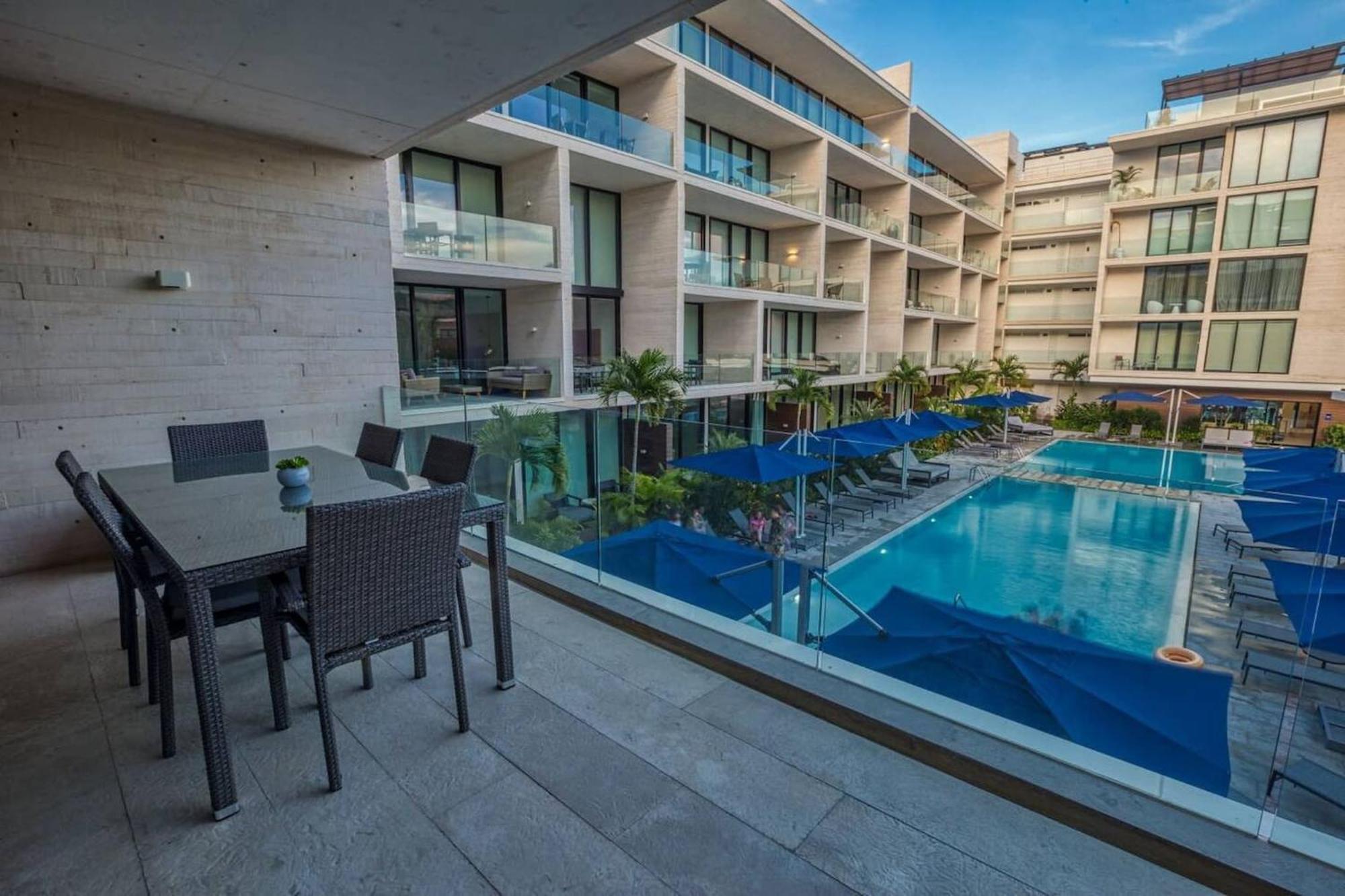 Oceana Luxury Walk To And Day Club * Playa del Carmen