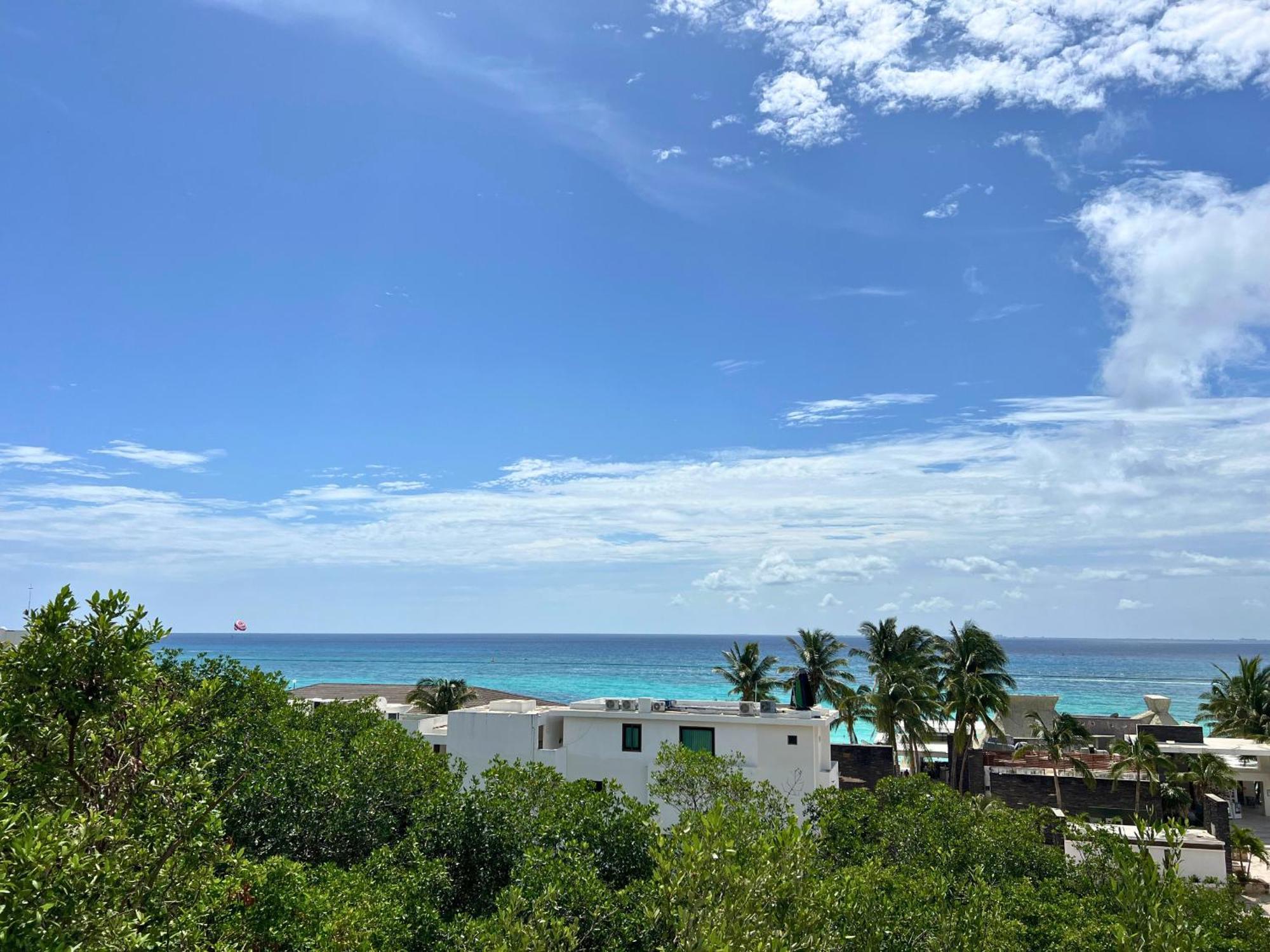 Oceana Luxury Walk To And Day Club Playa del Carmen